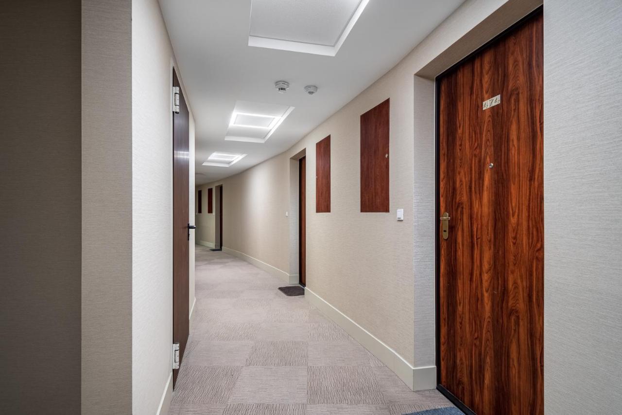 Ferienwohnung Apart D&K Free Parking Grojecka 194 Warschau Exterior foto